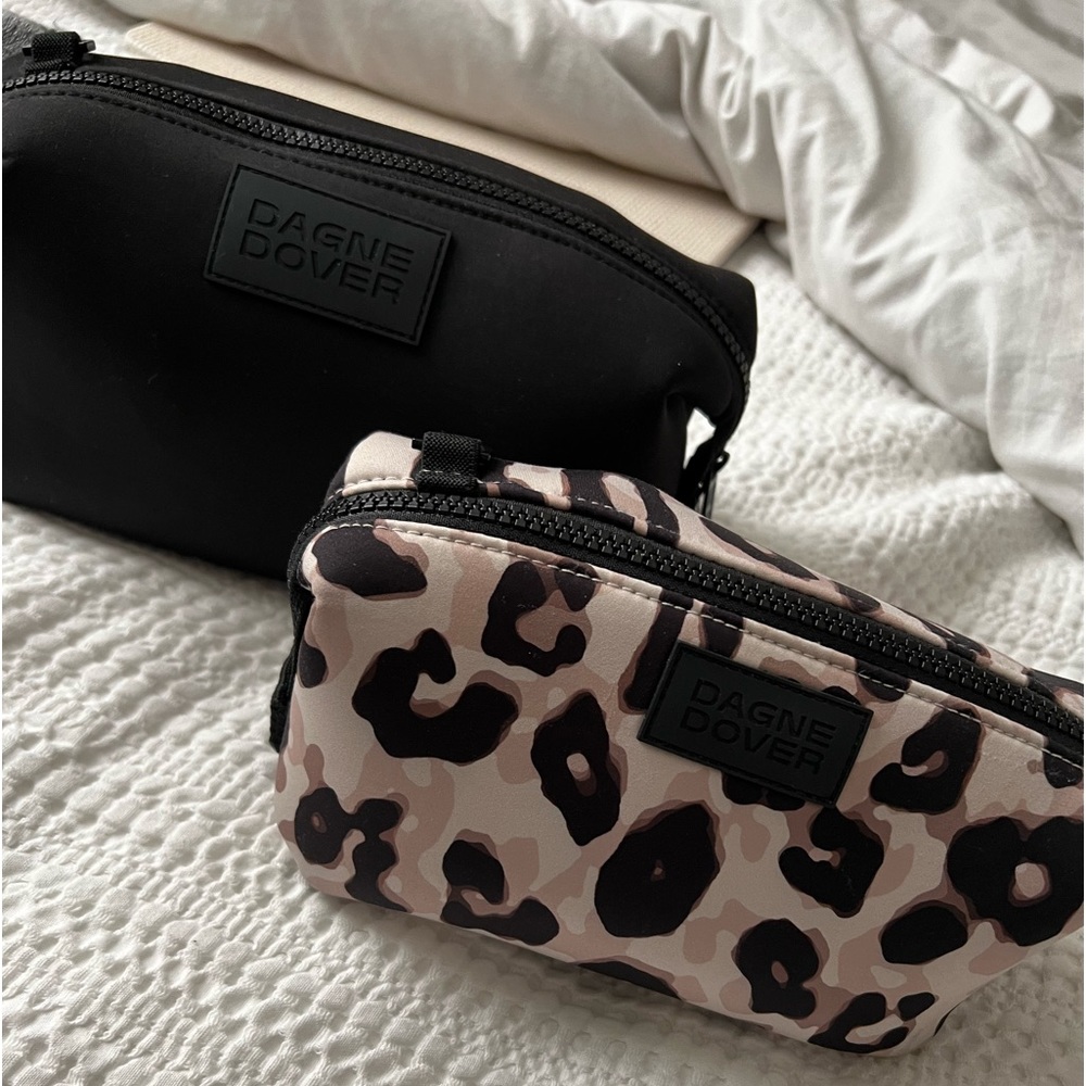 Dagne Dover Hunter Toiletry (L) Black